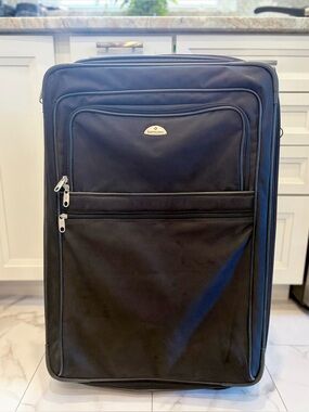 29” Samsonite Soft Side Suitcase